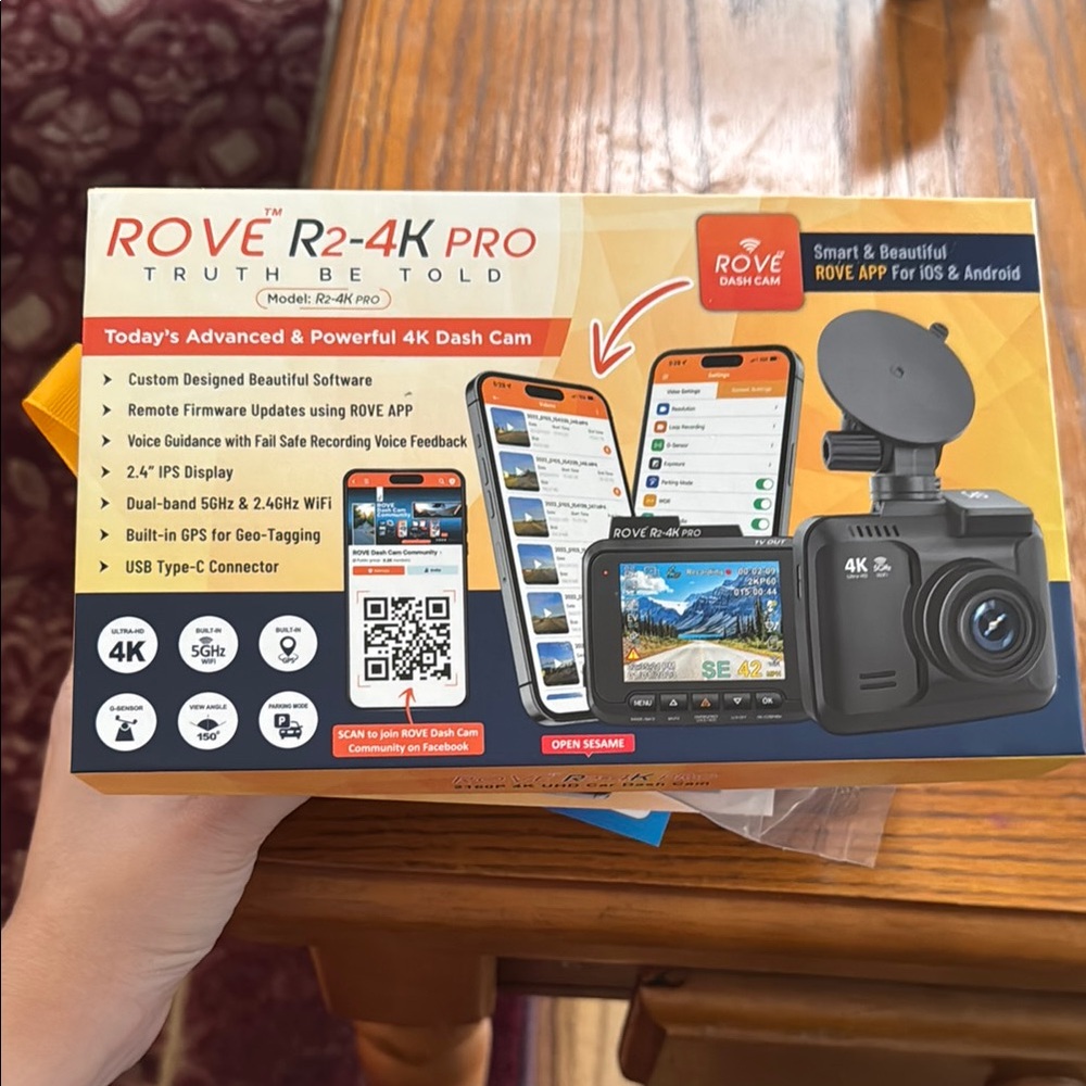 **NEVER USED - BRAND NEW** ROVE Black On-Dash Camera with 4K Recording and GPS